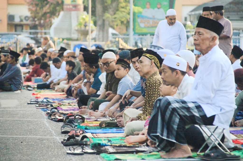 Indah Wahyuni Ajak Warga Lumajang Tingkatkan Solidaritas Sosial