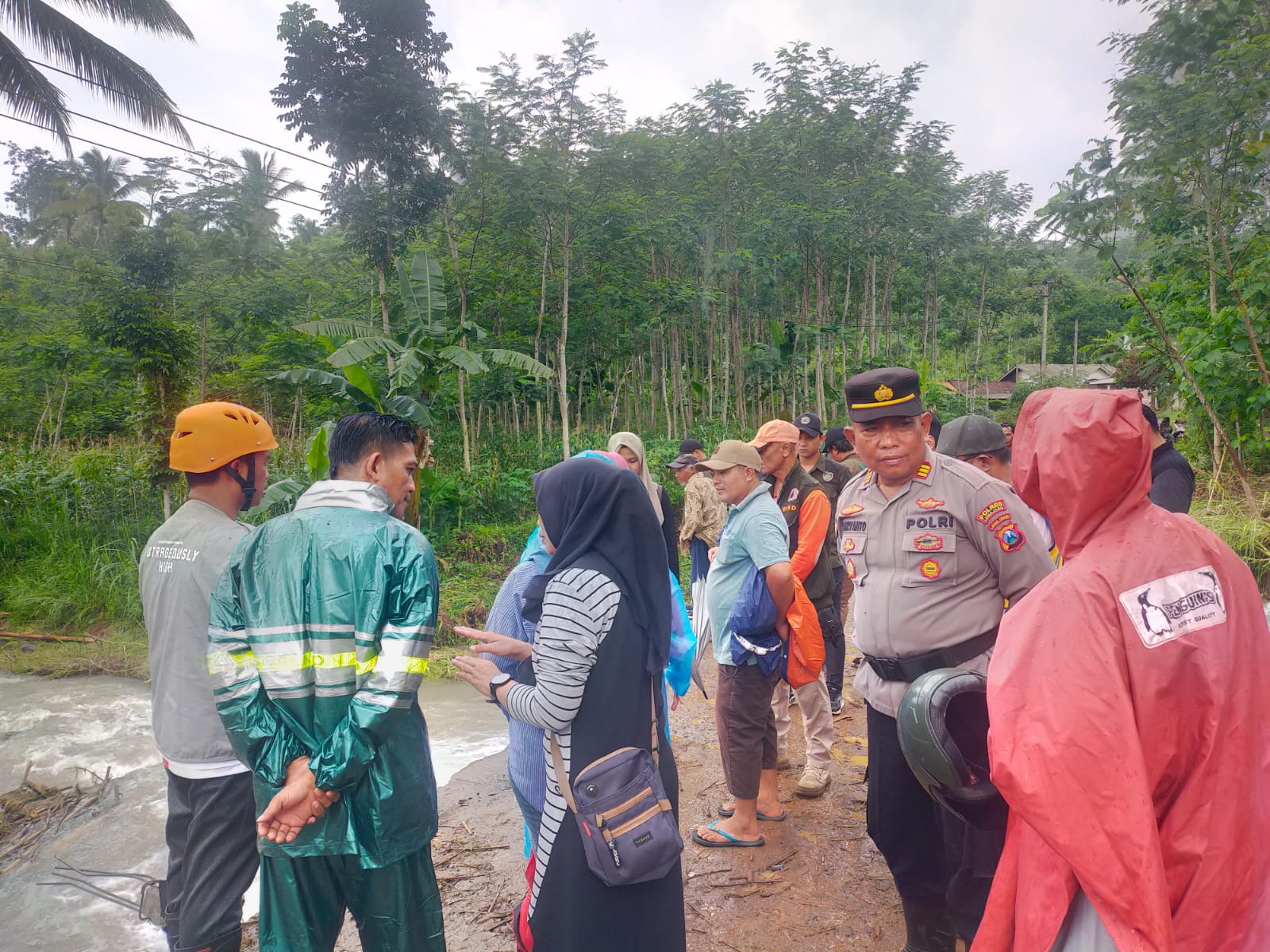 Banjir Bandang Di Lumajang Putus Akses 2 Desa