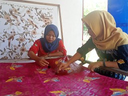 Pengrajin Lumajang Ajak Millenial Cinta Batik Warisan Budaya Indonesia