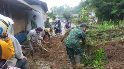 Jalur Piket Nol Longsor Sebabkan Lalin Lumajang - Malang Macet