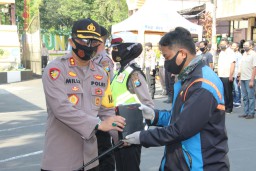 Polres Lumajang Terus Kampanye Penggunaan Masker ke Masyarakat