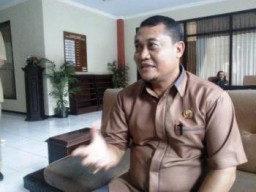 Masih Jauh, Agus Wicaksono Berjanji Dihadapan Bupati Lumajang Tidak Maju di Pilkada 2018