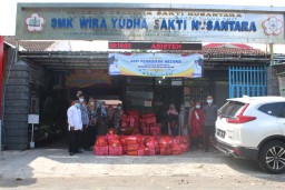 SMK WYSN Lumajang Gelar Pondok Romadhon Disertai Giat Bansos