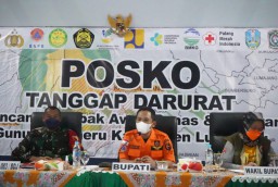 Bupati Lumajang Pimpin Rakor Persiapan Relokasi Pengungsi Semeru