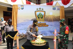 Polres Lumajang Launcing Jatim Bermasker dan Tim Kuro