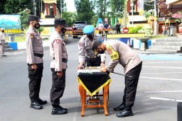 Polres Lumajang Lakukan Penandatanganan Pakta Integritas Bansos