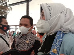 Bupati Lumajang Evaluasi Pos Pengaduan Bansos PKH soal E-Warung