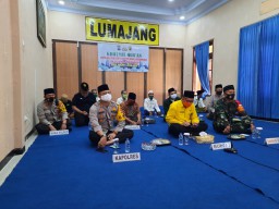 Kapolres Lumajang AKBP Deddy Foury Laksanakan Khotmil Quran