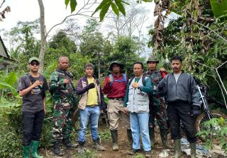 DLH dan Relawan Pantau Sumber Mata Air di Kawasan TNBTS Gucialit Lumajang