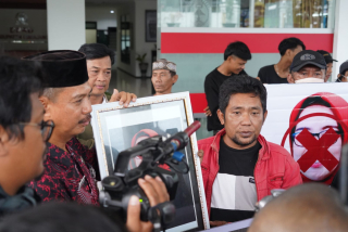 MPM Desak BK DPRD Segera Clearkan Beredarnya Foto Mesra Mirip Ketua Dewan Lumajang