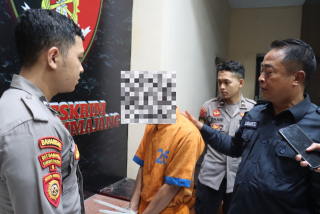 Asyik Main Judi Online, Warga Banjarwaru Lumajang Diciduk Polisi