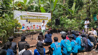 Gen Z Sahabat Pohon Lakukan Penghijauan di Gunung Lemongan Lumajang