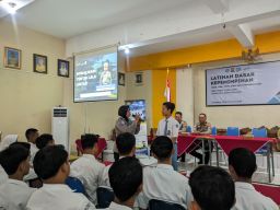 Satlantas Polres Lumajang Goes To School