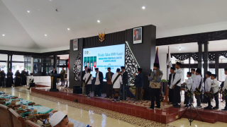 FKDT Lumajang Gelar Wisuda Akbar Seribu Santri Madin di Pendopo Arya Wiraraja