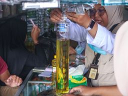 Polisi Gandeng Diskoperindag Sidak Pasar Baru Lumajang Awasi Harga Pangan