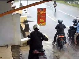 Detik-detik Pembegalan Siswi SMK di Lumajang Terekam Kamera, Korban Disatroni Empat Pelaku