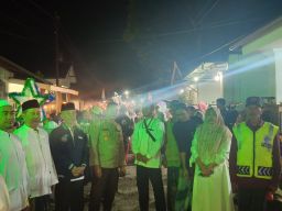 Pawai Lampion Santri, Tradisi Tahun Baru Islam yang Hangatkan Yosowilangun Kidul Lumajang