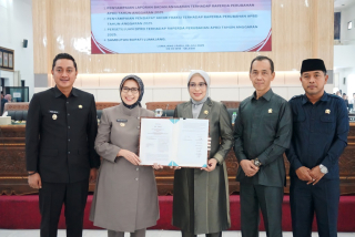 DPRD Sahkan Perda Perubahan APBD Lumajang Tahun 2025