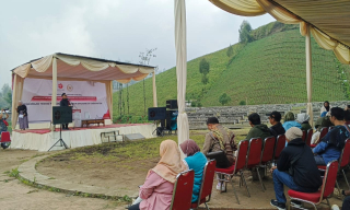 Nur Purnamasidi Bersama BRIN Gelar Bimtek Pengolahan Sampah Organik di Ranupani Lumajang