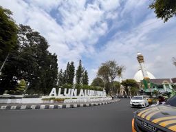 Rehab Alun-Alun, Wajah Kota Lumajang Dibuat Lebih Nyaman dan Ramah Semua Usia