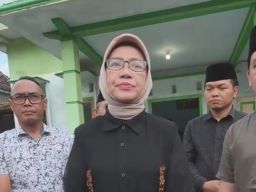 Suasana Haru di Rumah Duka Korban Karnaval, Bupati Lumajang Sampaikan Belasungkawa Langsung