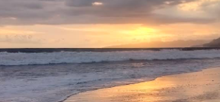 Pantai Bambang, Pesona Ombak Samudra di Lumajang Selatan
