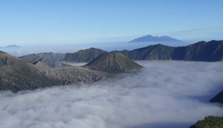 Pesona Puncak P30, Surga Tersembunyi di Kaki Bromo probolinggo