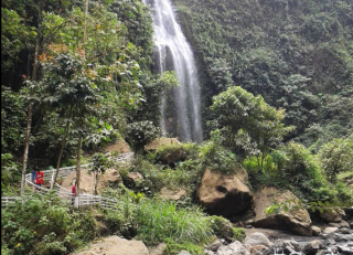 Air Terjun Antrukan Trap Sewu, Keindahan Seribu Aliran di Desa Bodang Lumajang