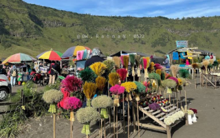Bukit Cinta, Spot Romantis di Taman Nasional Bromo Tengger Semeru Pasuruan