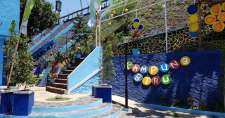 Kampung Biru Arema, Destinasi Ikonik Bernuansa Sepak Bola di Malang