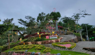 Ngopibareng Pintulangit, Menyeruput Kopi dengan Latar Awan di Prigen Pasuruan