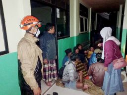 Kesadaran Warga Meningkat, Evakuasi di Zona Merah Semeru Berjalan Cepat dan Tertib