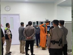 Terduga Pelaku Pencurian Bacok Polisi Saat Diamankan, Warga Toga Sempat Geger