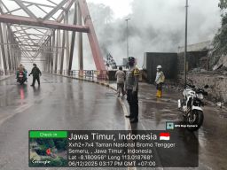 Letusan Sekunder Semeru, Polsek Candipuro Tutup Sementara Jembatan Besuk Kobokan