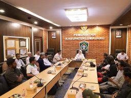 Pemkab Lumajang Siapkan Program Budidaya Cacing Tanah untuk Pulihkan Ekonomi Penyintas Semeru