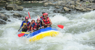 Arung Jeram Sungai Serayu, Destinasi Petualangan Seru yang Selalu Dicari Wisatawan di Banjarnegara