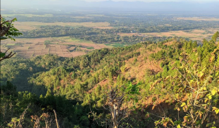 Bukit Watu Sodong, Pesona Tebing Alami yang Menjadi Primadona Baru di Banjarnegara