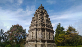 Candi Bima, Ikon Mistis Dieng yang Kokoh di Tengah Kabut Pegunungan Banjarnegara
