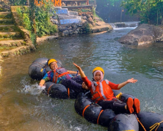 Goasari River Tubing karanganyar, Wisata Seru di Aliran Sungai Puntukrejo