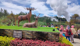 Kawah Sikidang, Wisata Vulkanik Paling Ikonik di Dataran Tinggi Dieng di Banjarnegara