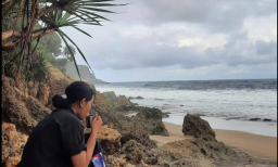 Pantai Umbul Waru, Keindahan Pantai Alami di Pesisir Selatan Blitar