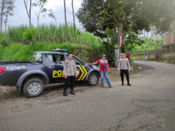 Antisipasi Begal dan Curanmor, Polsek Pasrujambe Intensifkan Patroli Siang di Wilayah Rawan