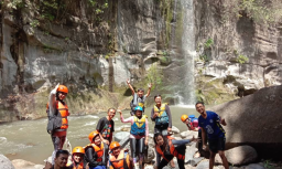 Basecamp Bosamba Rafting, Wisata Arung Jeram Favorit di Bondowoso
