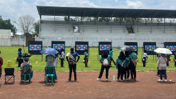 Polsek Lumajang Kota Amankan Kejuaraan Panahan Outdoor di Stadion Semeru