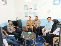 Kapolsek Lumajang Kota Sidak Dapur MBG, Pastikan Sampah dan IPAL Tak Cemari Lingkungan