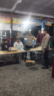 Libur Malam Diserbu Wisatawan, Polisi Siaga Penuh di Pantai Mbah Drajid
