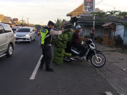 Pasar Gedang Disorot, Polisi Turun Gunung Cegah Jalur Mudik Lumpuh