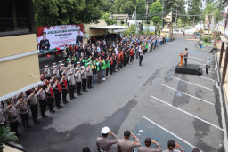 Kapolres Lumajang Satukan Buruh, Ojek Online hingga Perguruan Silat: “Jangan Biarkan Keamanan Daerah Retak”