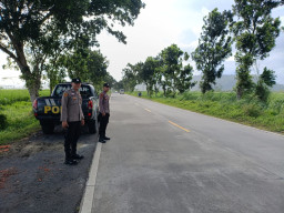 Patroli JLS Digencarkan, Polsek Pasirian Cegah Balap Liar dan Kejahatan Jalanan
