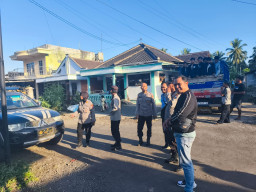 Kawal Ketat 35 Calon Warga PSHT, Polsek Pasrujambe Pastikan Perjalanan Aman ke Padepokan Lumajang